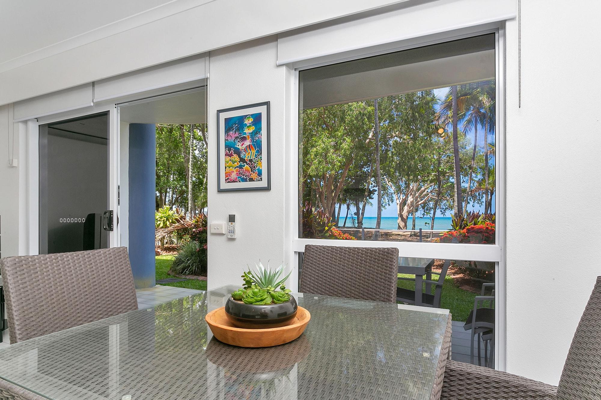 Agincourt Beachfront Apartments Clifton Beach Exterior foto
